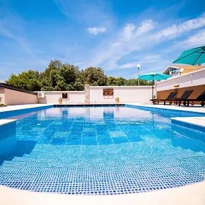 villa-hacienda-kozino.hotelinzadar.com/